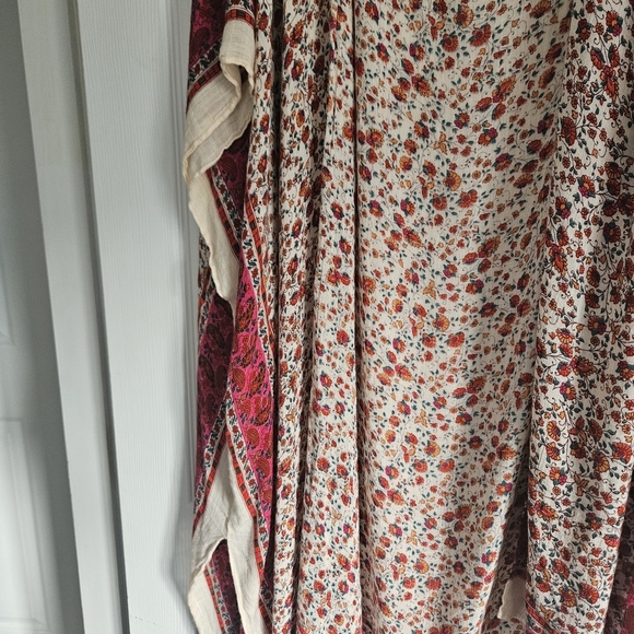 American Eagle Outfitters Red and Cream Swim Coverup - Picture 2 of 7